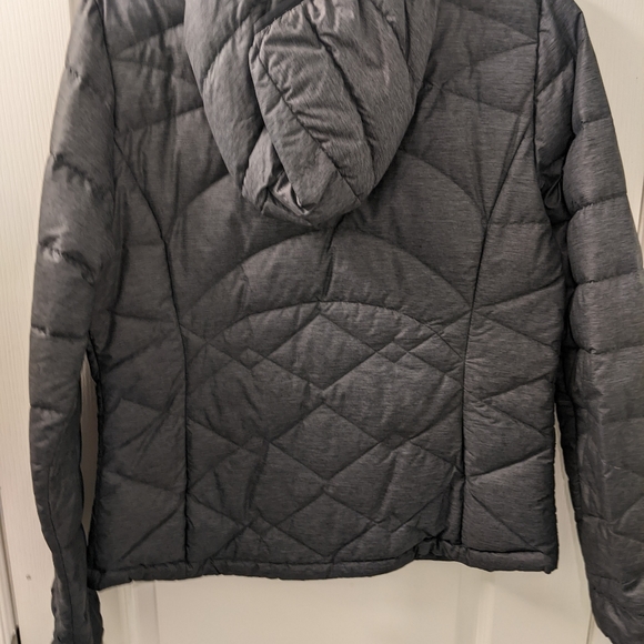 Paradox Packable Jacket w/ Hood - Picture 2 of 3